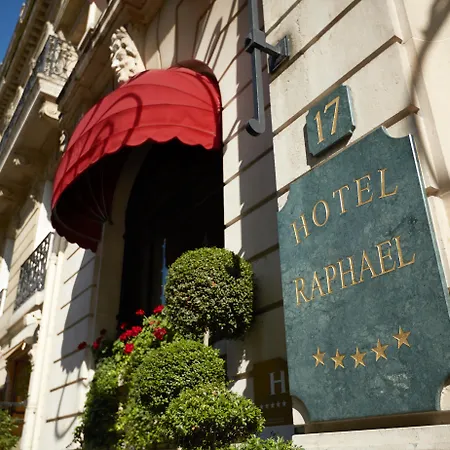 Raphael Hotel Paris