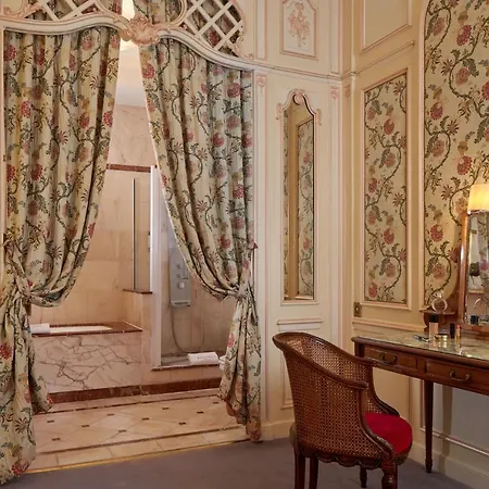 Raphael Hotel 5*