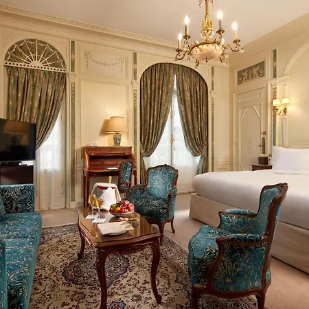 Hotel Raphael 5*