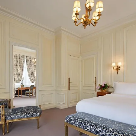 Raphael Hotel Paris
