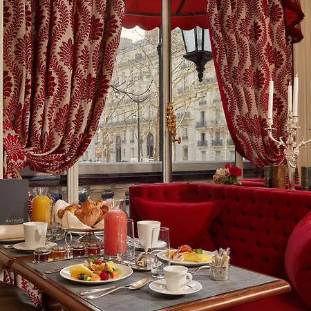 Raphael Hotel Paris