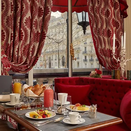 Raphael Hotel 5*