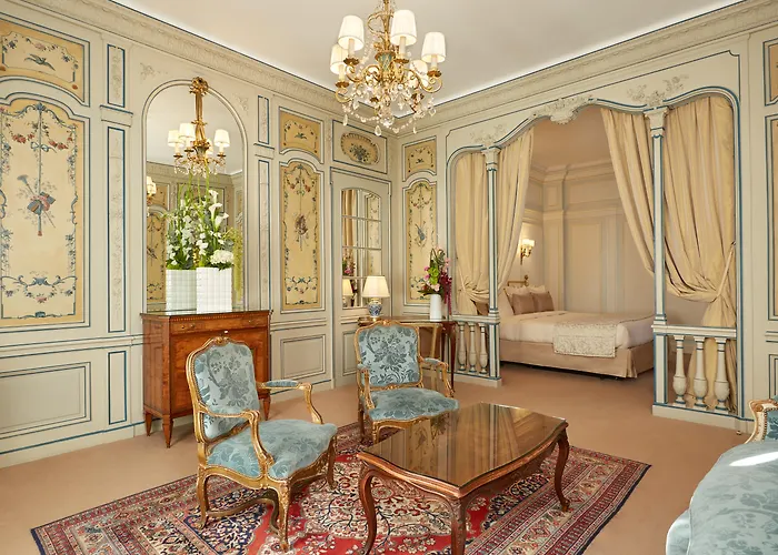 Hotel Raphael 5*