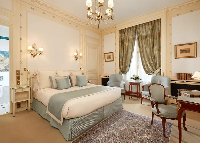 Raphael Hotel 5*