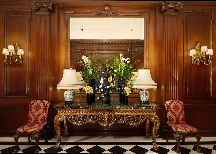 Raphael Hotel 5*