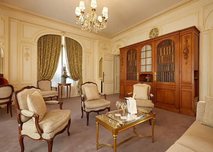 Hotel Raphael Paris